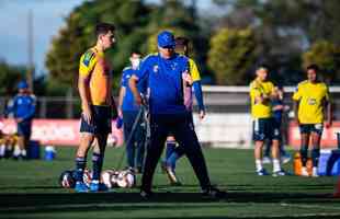 Fotos do treino do Cruzeiro na tarde desta quinta-feira (19/8), na Toca da Raposa II, em Belo Horizonte. Time fechou a preparao para enfrentar o Confiana, s 21h30 desta sexta-feira, no Mineiro