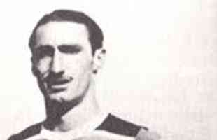 3 Orlando Fantoni - 18 gols (1932 a 1949)