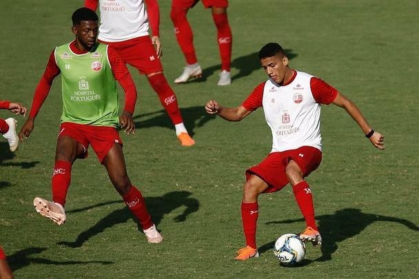 Timbu trocou o CT Wilson Campos pelo estádio dos Aflitos na tarde desta quarta-feira