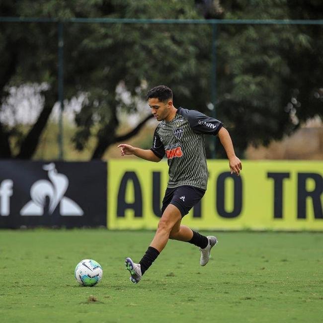 LO SENA - Destaque do Gois em 2019, Lo Sena foi contratado por R$ 4 milhes.