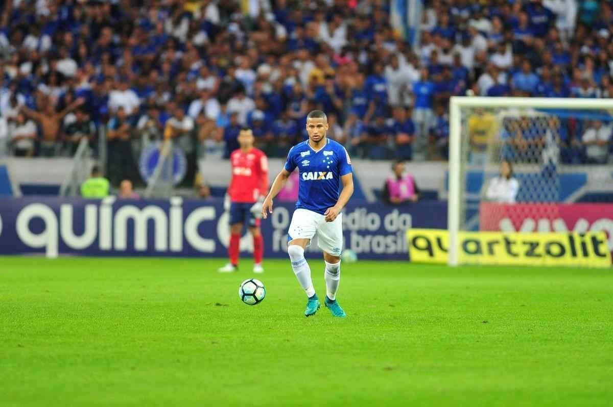 Imagens do jogo entre Cruzeiro e Flamengo, pela 14 rodada da Srie A, no Mineiro