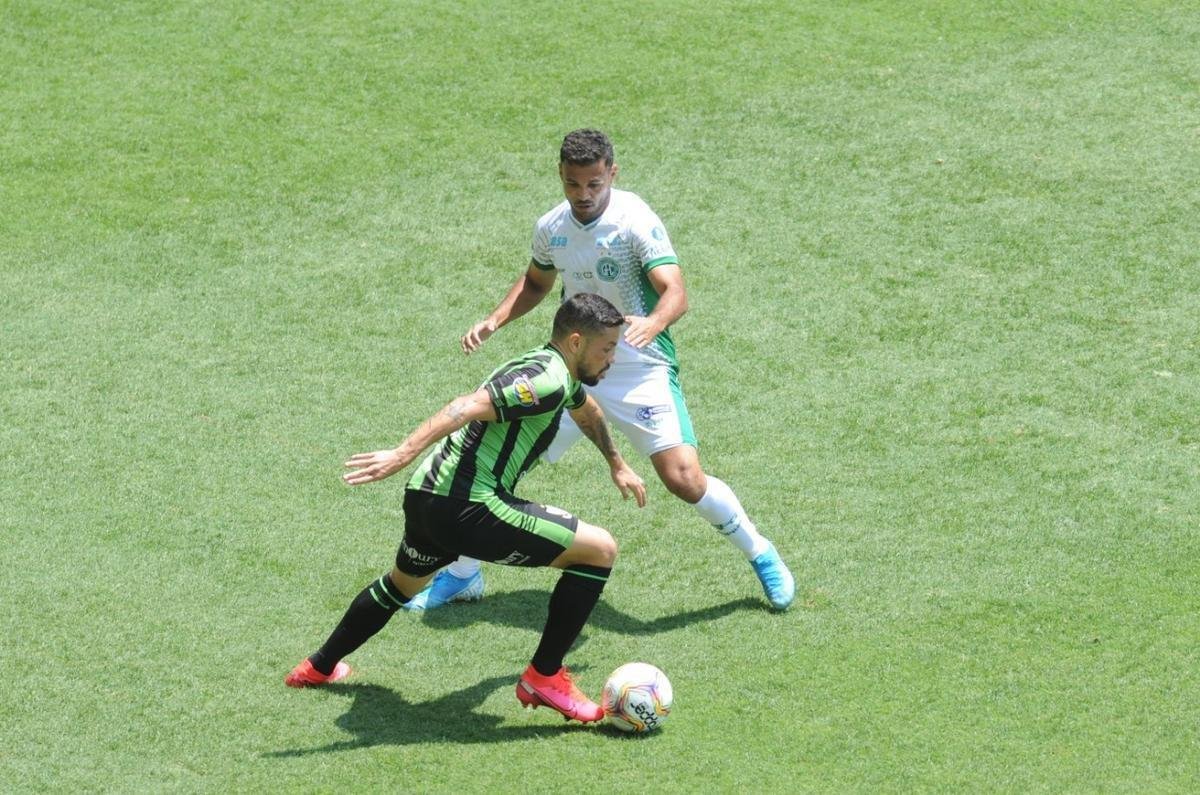 Equipes se enfrentaram neste sbado, pela 13 rodada da competio