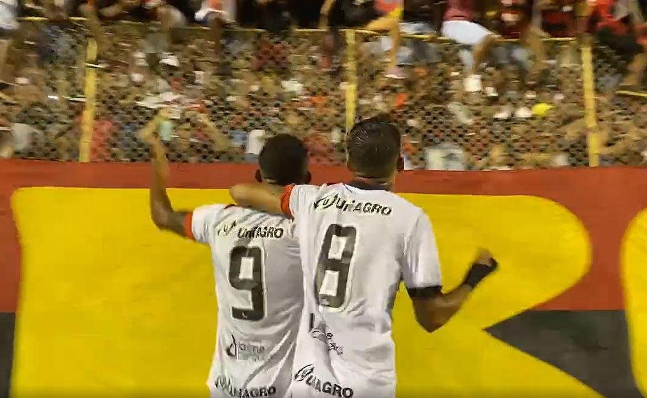 Fotos do jogo entre Vitria e Cruzeiro, no Barrado, em Salvador, pela Srie B do Campeonato Brasileiro de 2021