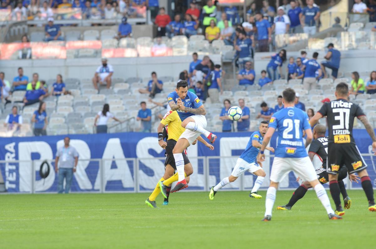 Fotos do jogo entre Cruzeiro e So Paulo