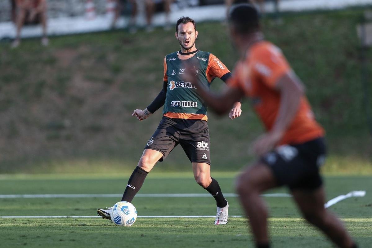Fotos do primeiro treino de Diego Costa pelo Atltico