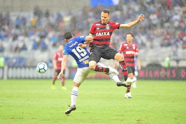 Cruzeiro x Flamengo: fotos do jogo vlido pela 37 rodada do Brasileiro, neste domingo (25/11), no Mineiro (Ramon Lisboa/EM D.A Press)