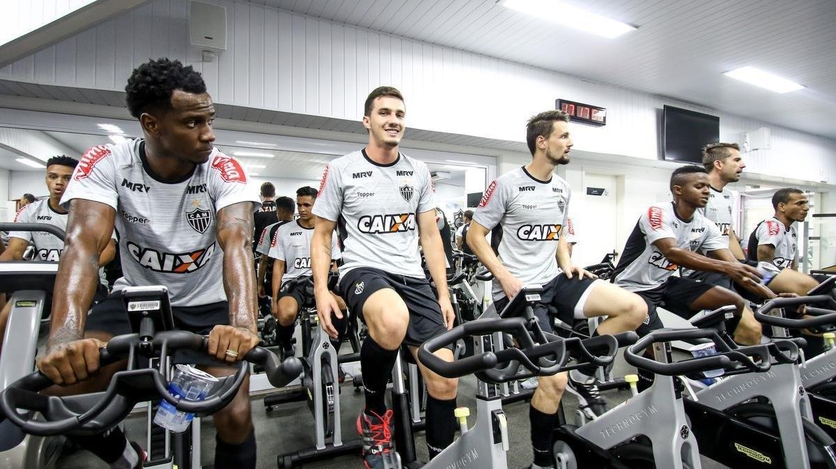 Veja fotos dos jogadores do Atltico no dia da reapresentao
