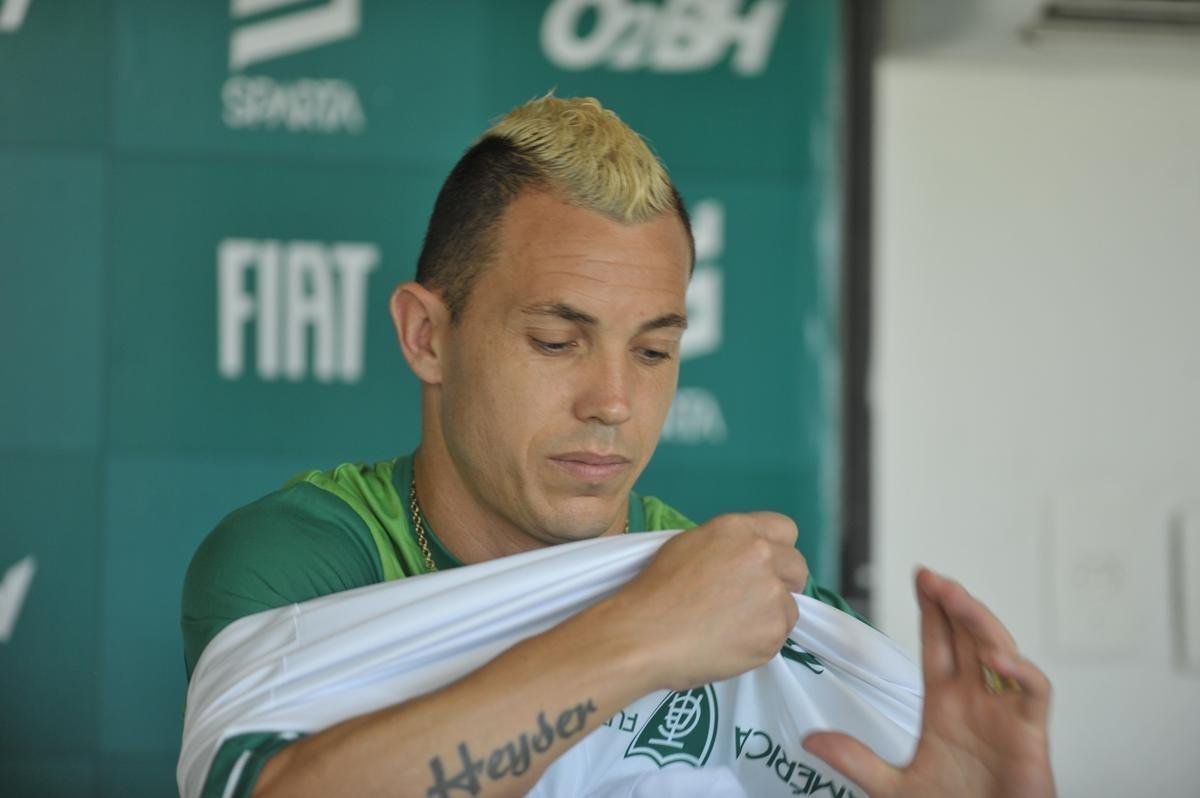 Atacante Marcelo Toscano e meia Felipe Azevedo reforam o Amrica para a disputa da Srie B de 2019