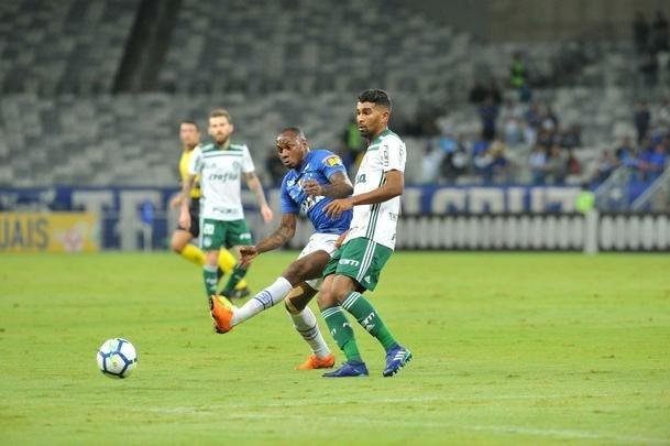 Cruzeiro e Palmeiras mediram foras, no Mineiro, pela oitava rodada do Campeonato Brasileiro