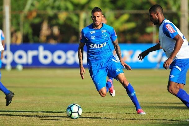 Fotos do treino do Cruzeiro desta sexta-feira (30/6), na Toca da Raposa II (Alexandre Guzanshe/EM D.A Press)