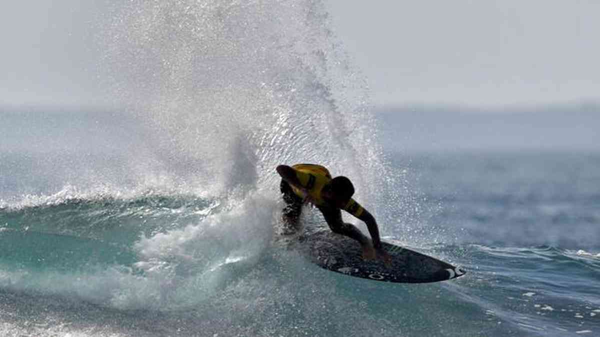 Filipe Toledo é o campeão mundial de surfe de 2022