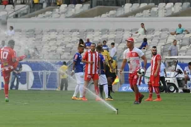Fotos de Cruzeiro x Villa Nova, no Mineiro, pela oitava rodada do Estadual (Rodrigo Clemente/EM D.A Press)