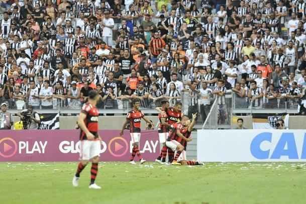 Fotos do jogo entre Atltico e Flamengo no Mineiro