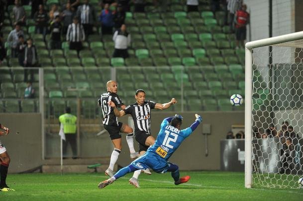 Fotos da partida entre Atltico e So Paulo, no Independncia