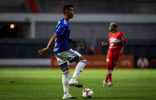 CRB x Cruzeiro: fotos do jogo pela 27 rodada da Srie B, no estdio Rei Pel, em Macei (AL)