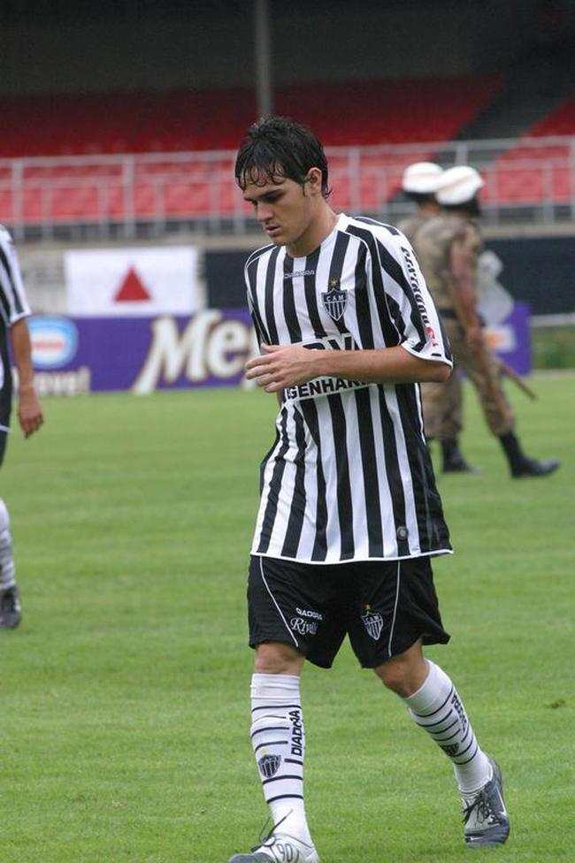 Quem é Bremer, zagueiro brasileiro eleito melhor defensor do Italiano -  Placar - O futebol sem barreiras para você