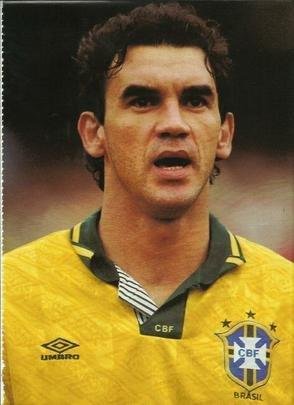 Copa do Mundo de 1994 (Estados Unidos) - O zagueiro Ricardo Gomes chegou a disputar os amistosos preparatórios nos Estados Unidos, mas se machucou. Para o seu lugar, Parreira convocou Ronaldão.