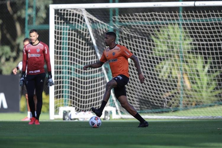 Fotos do treino do Atlético antes da viagem para a Argentina