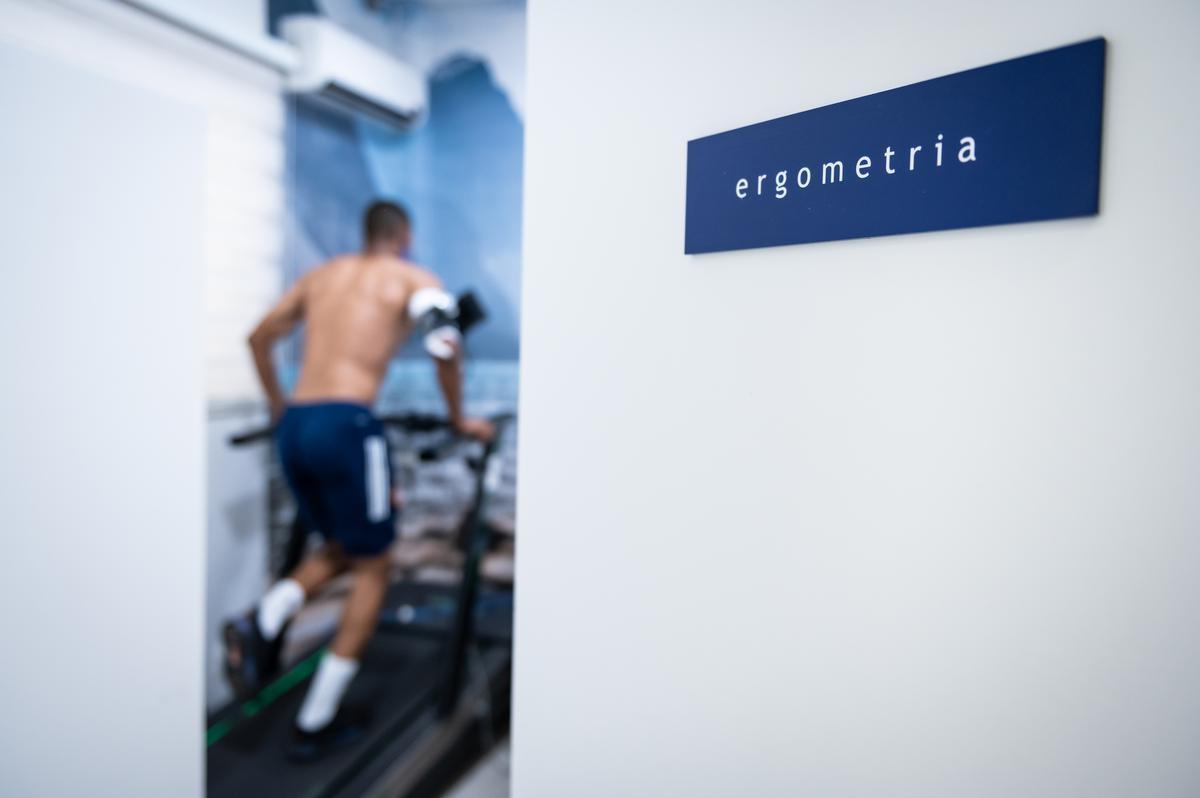 Jogadores do Cruzeiro passaram por exames de pré-temporada nesta quarta (27/01)