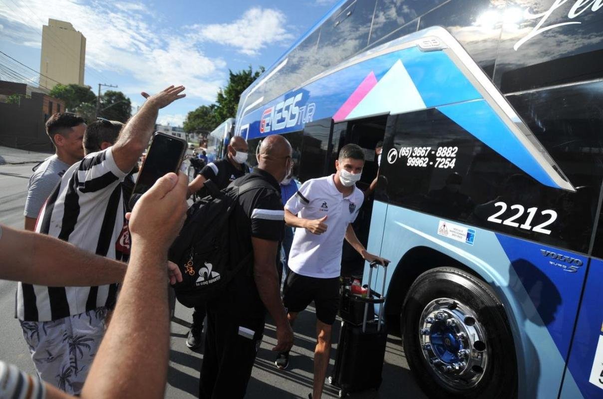 Delegao alvinegra chegou a Cuiab para final da Supercopa do Brasil entre Atltico e Flamengo