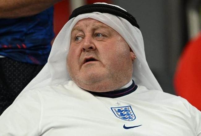 Torcedores de Inglaterra e Estados Unidos no jogo pelo Grupo B da Copa do Mundo