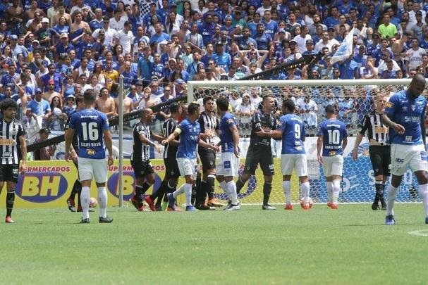 As melhores imagens do clssico entre Cruzeiro e Atltico, no Mineiro, pela 3 rodada do Mineiro