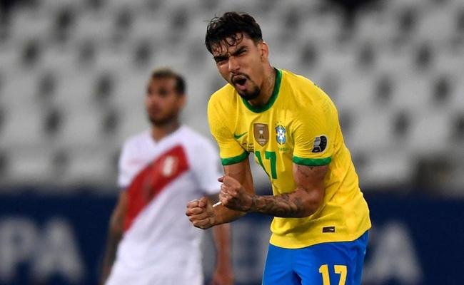 Brasil e Peru se enfrentaram no Estdio Nilton Santos, pelas semfinais da Copa Amrica 