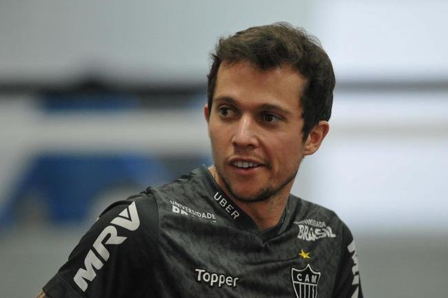 Bernard (2013) - Revelado pelo Atltico em 2011, Bernard foi vendido pelo clube alvinegro logo aps o ttulo da Copa Libertadores. O Galo negociou o jogador com o Shakhtar Donetsk, da Ucrnia, por 25 milhes de euros (cerca de R$ 75 milhes na cotao da poca). Bernard cumpriu o contrato com o clube ucraniano e saiu aps o fim do vnculo, em meados de 2018. Logo depois, ele assinou com o Everton, da Inglaterra.