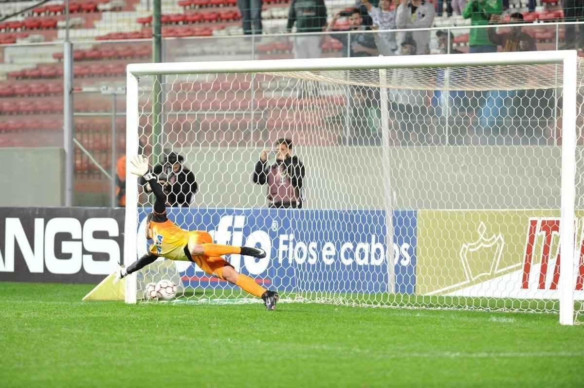 Amrica e Londrina se enfrentaram no Independncia, pela 18 rodada da Srie B do Brasileiro