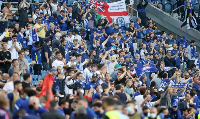 Imagens da grande decisão entre Manchester City e Chelsea no Estádio do Dragão