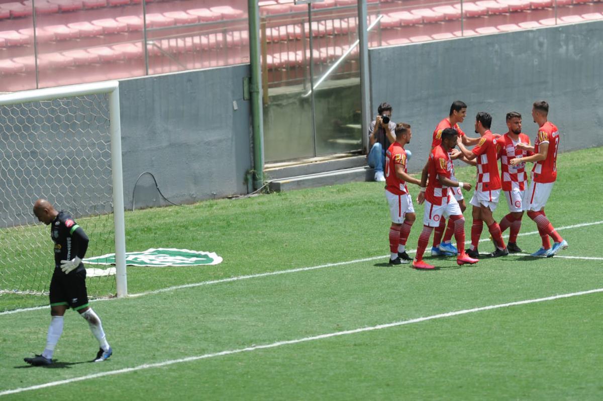 Fotos da vitria do Tombense sobre o Uberlndia pela final da Recopa Mineira