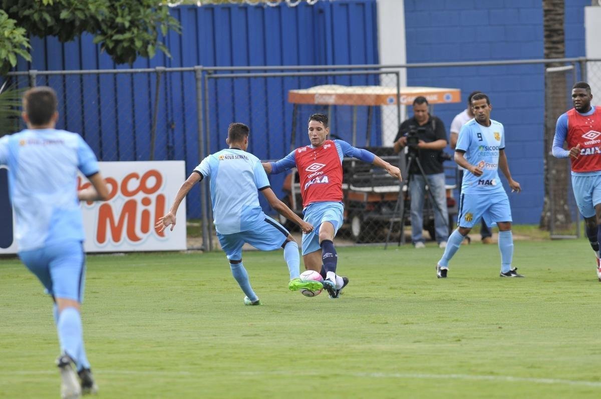 Com gols de Judivan e Rafael Sobis, Cruzeiro venceu Betinense por 2 a 0 em jogo-treino