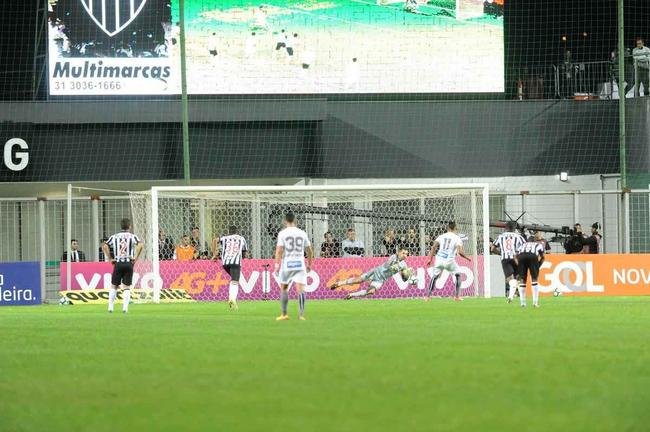 Atl�tico e Santos se enfrentaram, no Independ�ncia, pela 13� rodada do Campeonato Brasileiro