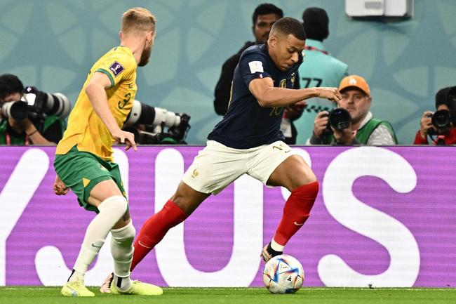 França leva susto da Austrália, mas vira e estreia com goleada na Copa -  Superesportes