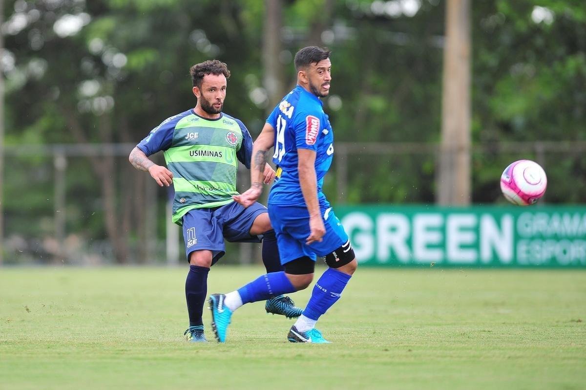 Imagens do jogo-treino entre Cruzeiro e Ipatinga, na Toca da Raposa II, nesta sexta-feira (12/01)