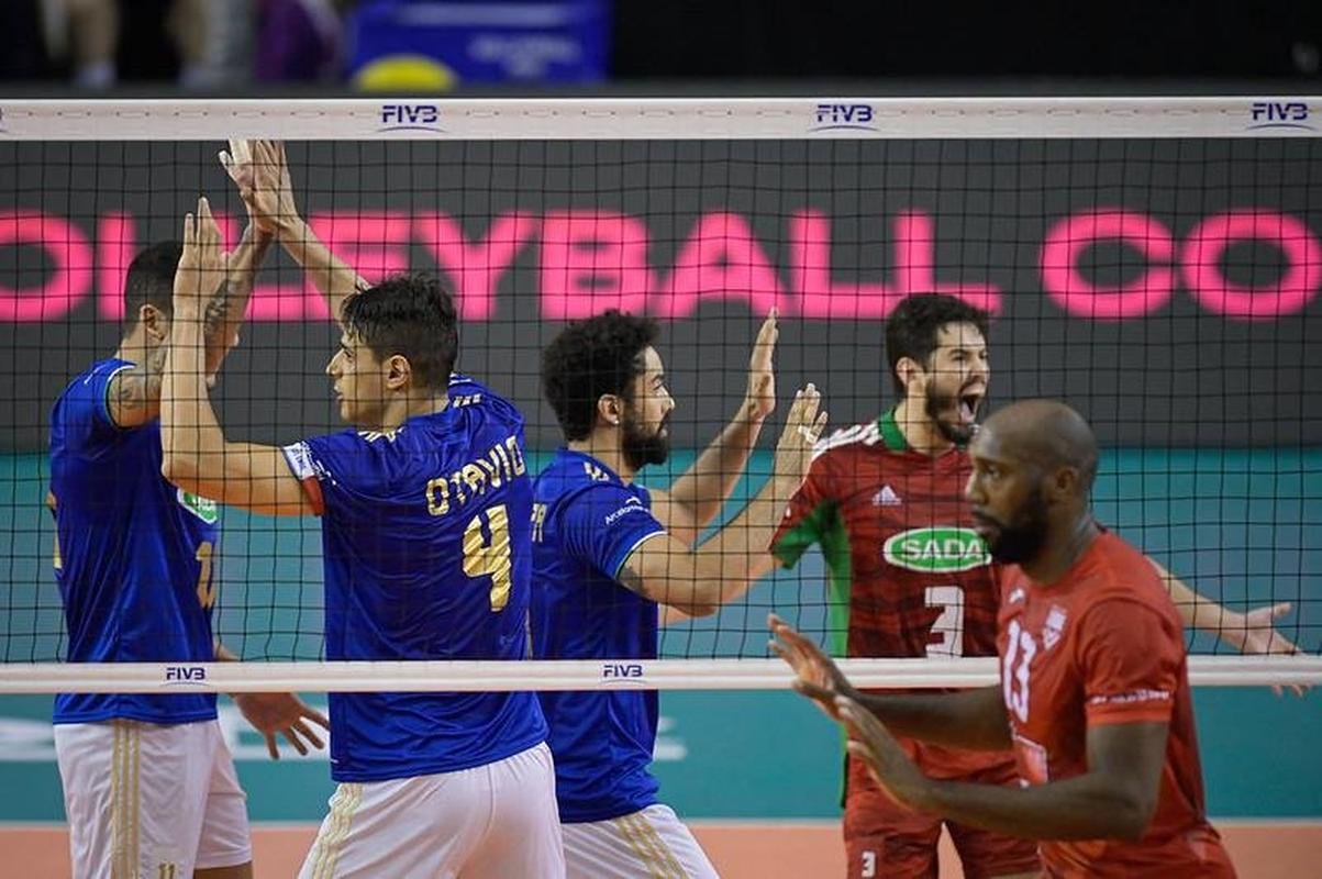 Fotos da final do Mundial de Vlei Masculino, entre Cruzeiro e Civitanova-ITA, no Ginsio Divino Braga, em Betim