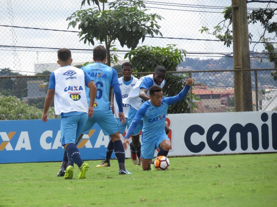 Fotos da reapresentao do Cruzeiro nesta segunda-feira (Matheus Adler/EM D.A Press)
