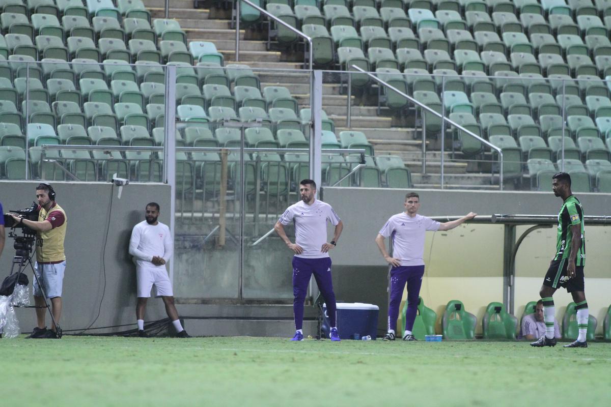 Equipes se enfrentaram no Independncia, em Belo Horizonte, pela volta da semifinal do Campeonato Mineiro
