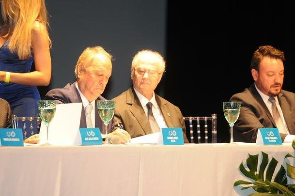 Posse do novo presidente do Cruzeiro, Wagner Pires de S, no Cine Teatro Brasil, em Belo Horizonte