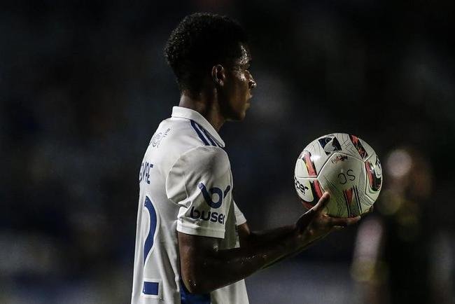 Sampaio Corra x Cruzeiro, no estdio Castelo, em So Lus-MA, pela 27 rodada da Srie B do Campeonato Brasileiro