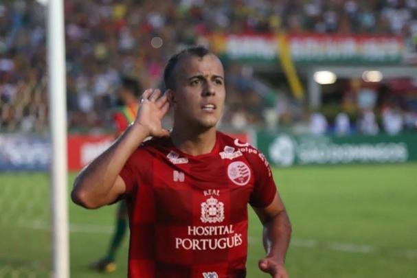 Em partida no Castelo, em So Lus, o Nutico conseguiu administrar sua vantagem, obtida nos Aflitos, em vitria por 3 a 1, e conquistou o ttulo ao empatar em 2 a 2 com o Sampaio Corra