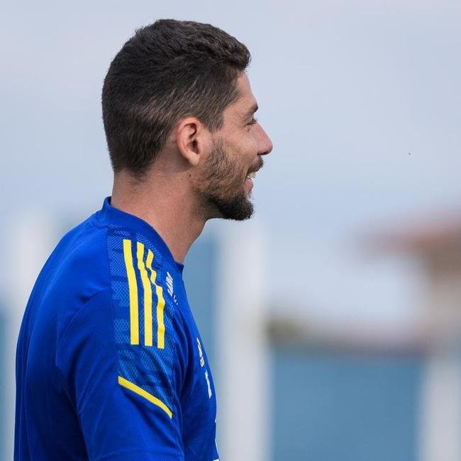 Comisso tcnica de Vanderlei Luxemburgo comandou treino na Toca da Raposa II nesta quarta-feira. Time se prepara para enfrentar o Brusque, s 11h de sbado, no estdio Augusto Bauer, em Santa Catarina, pela 16 rodada da Srie B.