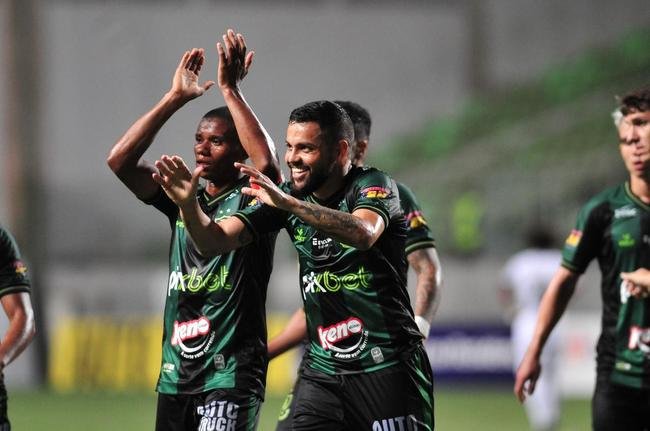 Amrica e Democrata-GV se enfrentaram no Independncia pela 2 rodada do Campeonato Mineiro