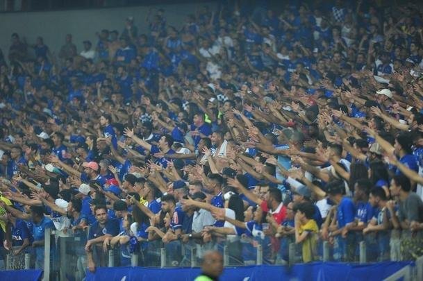 Torcida do Cruzeiro na partida contra o Fluminense, no Mineiro, pelo Campeonato Brasileiro