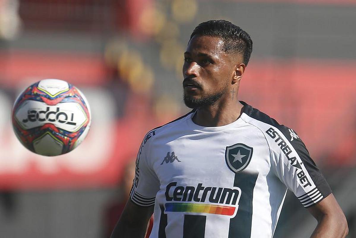 Fotos do jogo entre Brasil-RS e Botafogo, em Pelotas, pela 37 rodada da Srie B do Campeonato Brasileiro