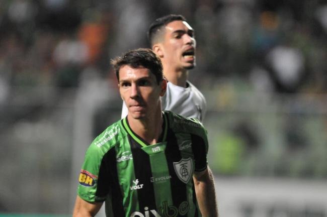 Fotos da vitória do América sobre o Botafogo, por 3 a 0, no Independência, em Belo Horizonte, pelas oitavas de final da Copa do Brasil. Wellington Paulista, Danilo Avelar e Alê marcaram os gols da vitória do Coelho no Horto