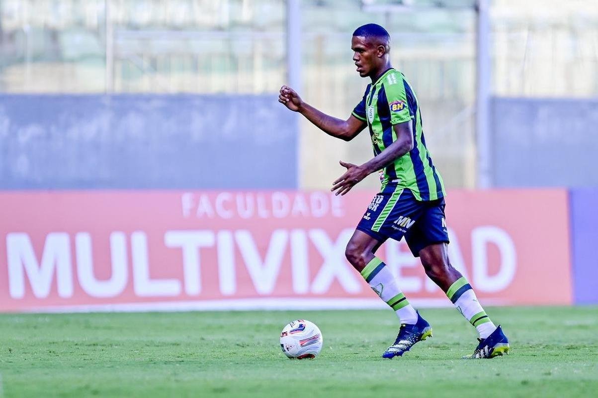 O Amrica recebeu o Tombense neste sbado (19), em jogo vlido pela 11 rodada do Campeonato Mineiro. Sem pblico, a partida foi realizada no Estdio Independncia, em Belo Horizonte.
