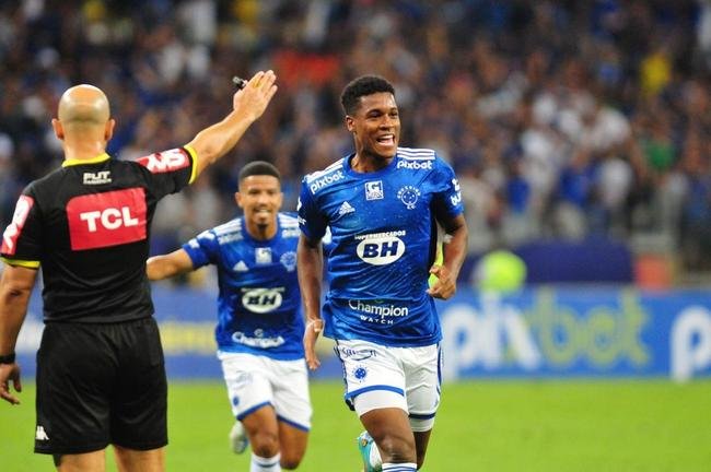 Cruzeiro 3 x 2 CSA: veja fotos do jogo da taa