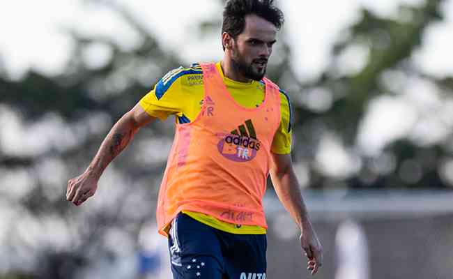 Norberto realizará sua estreia com a camisa do Cruzeiro diante do Guarani