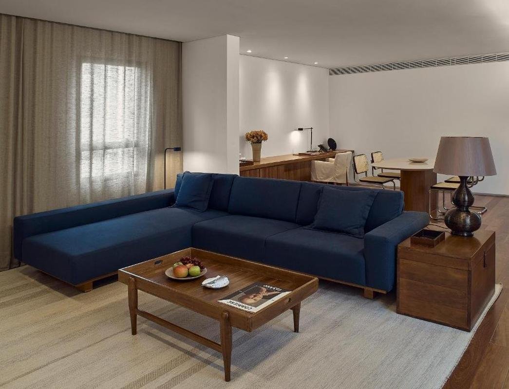 Luxuoso hotel Fasano  a 'casa' de Ronaldo em Belo Horizonte. Dono de 90% da SAF do Cruzeiro se hospeda sempre no local e realiza reunies com sua equipe e parceiros. 